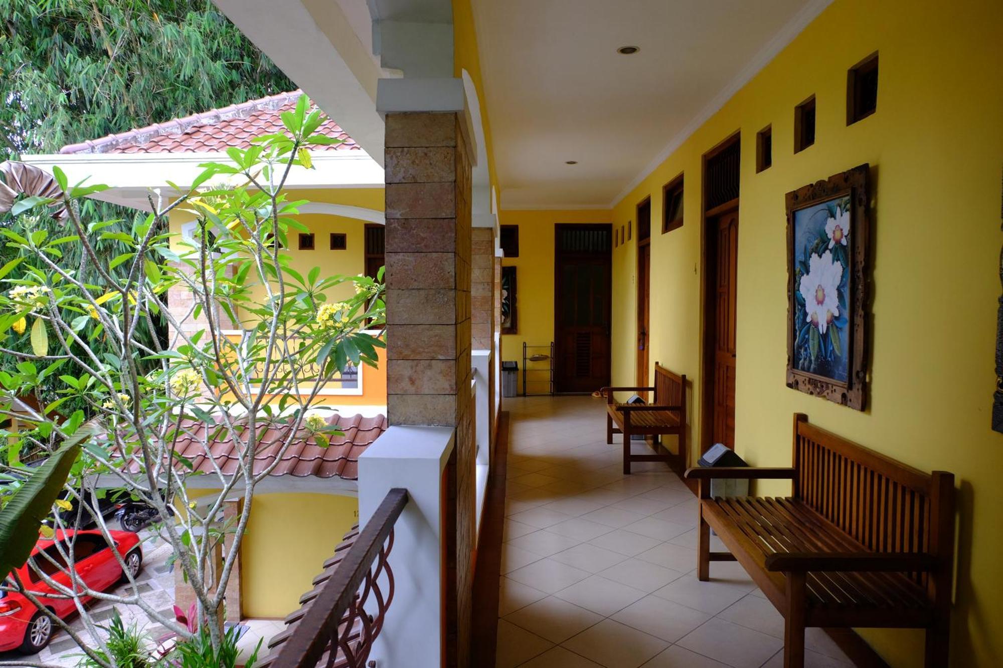 Villa Alicia Maguwo Exterior photo